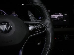 Volkswagen R ARMASPEED Carbon Fiber / Aluminum Alloy Wheel Paddle Shifters - Image 6
